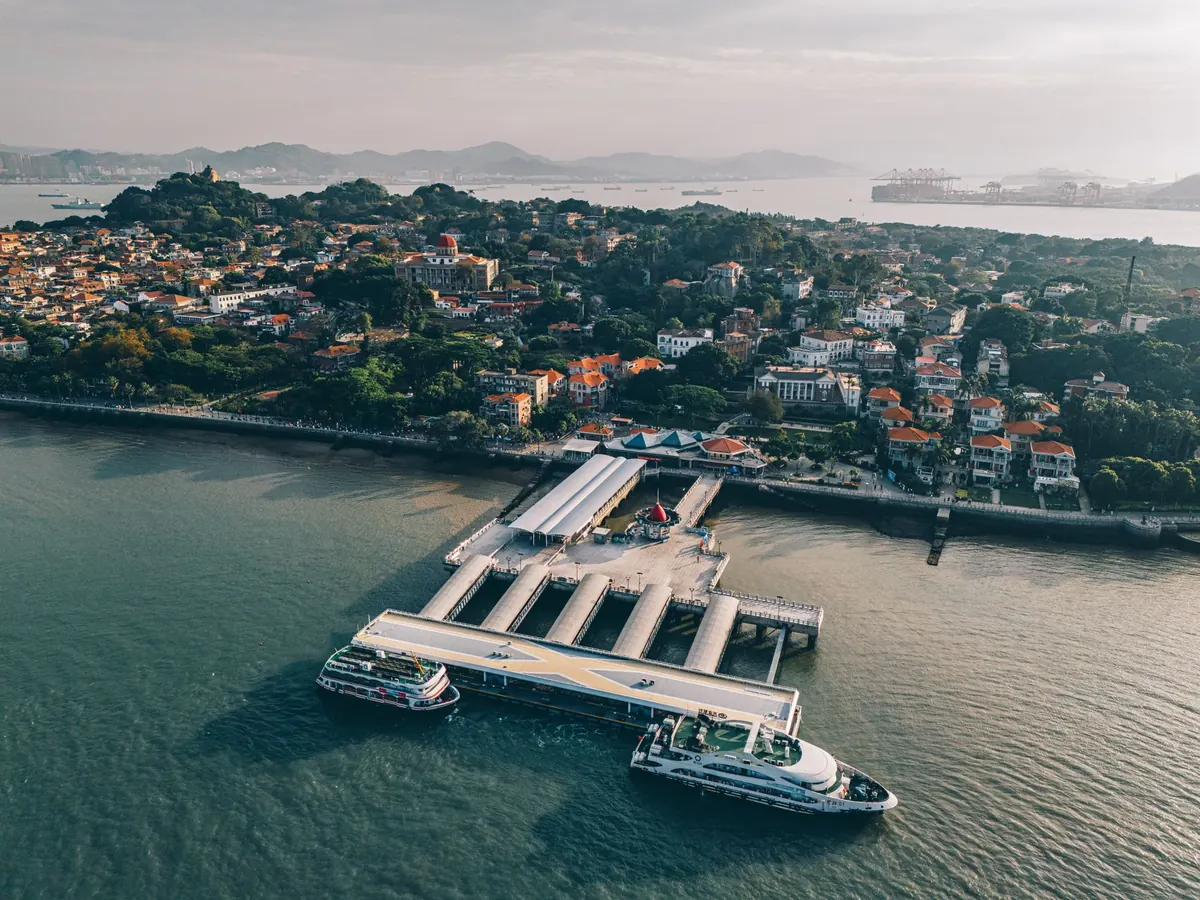Isle of Wight Ferries Compared: Routes, Crossings and Which Port to Use